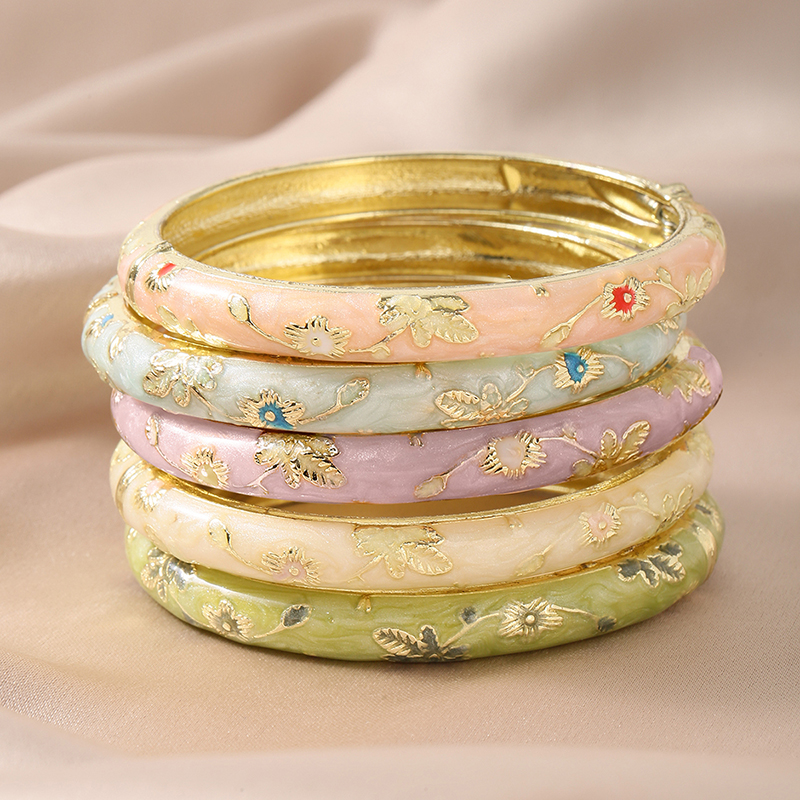 FTCY 5PCS Fine Small Flower Cl - Coordinates Bracelet review and price