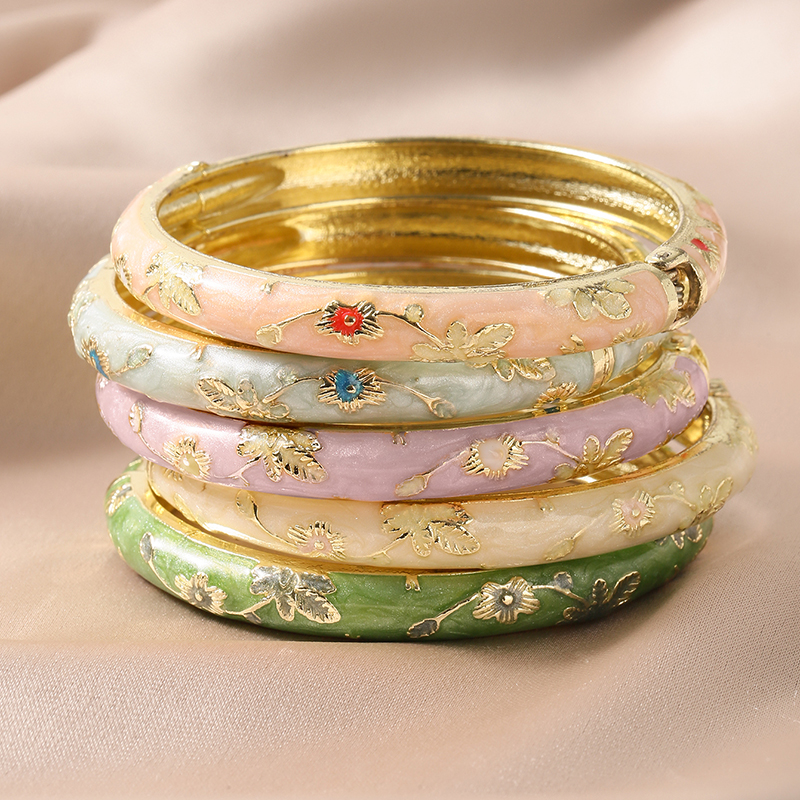FTCY 5PCS Fine Small Flower Cl - Coordinates Bracelet review and price